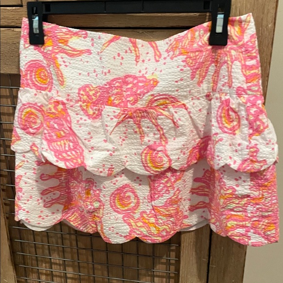 Lilly Pulitzer Dresses & Skirts - Lilly Pulitzer Pink and White Skirt